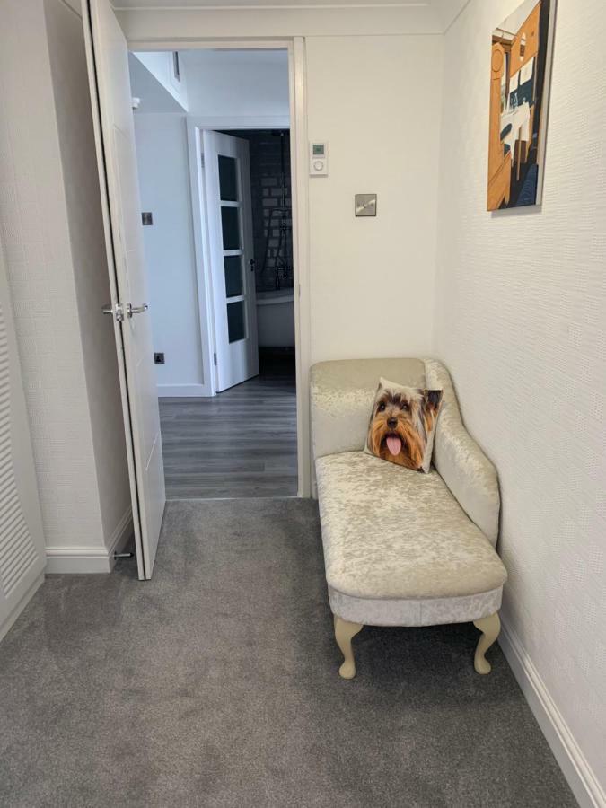 Luxury Panoramic Balcony Swindon Central Екстер'єр фото